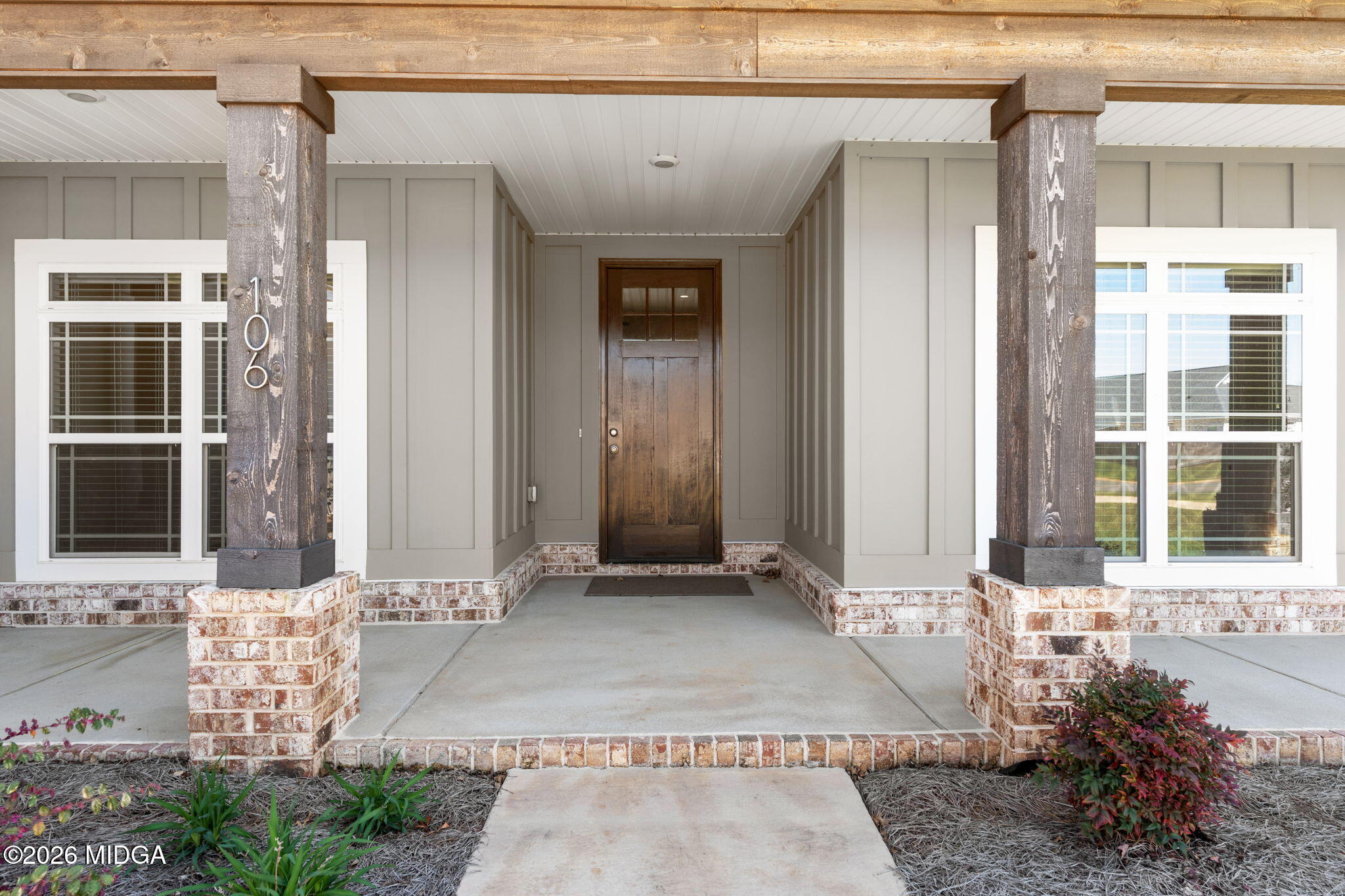 106 Rolling Meadow Way