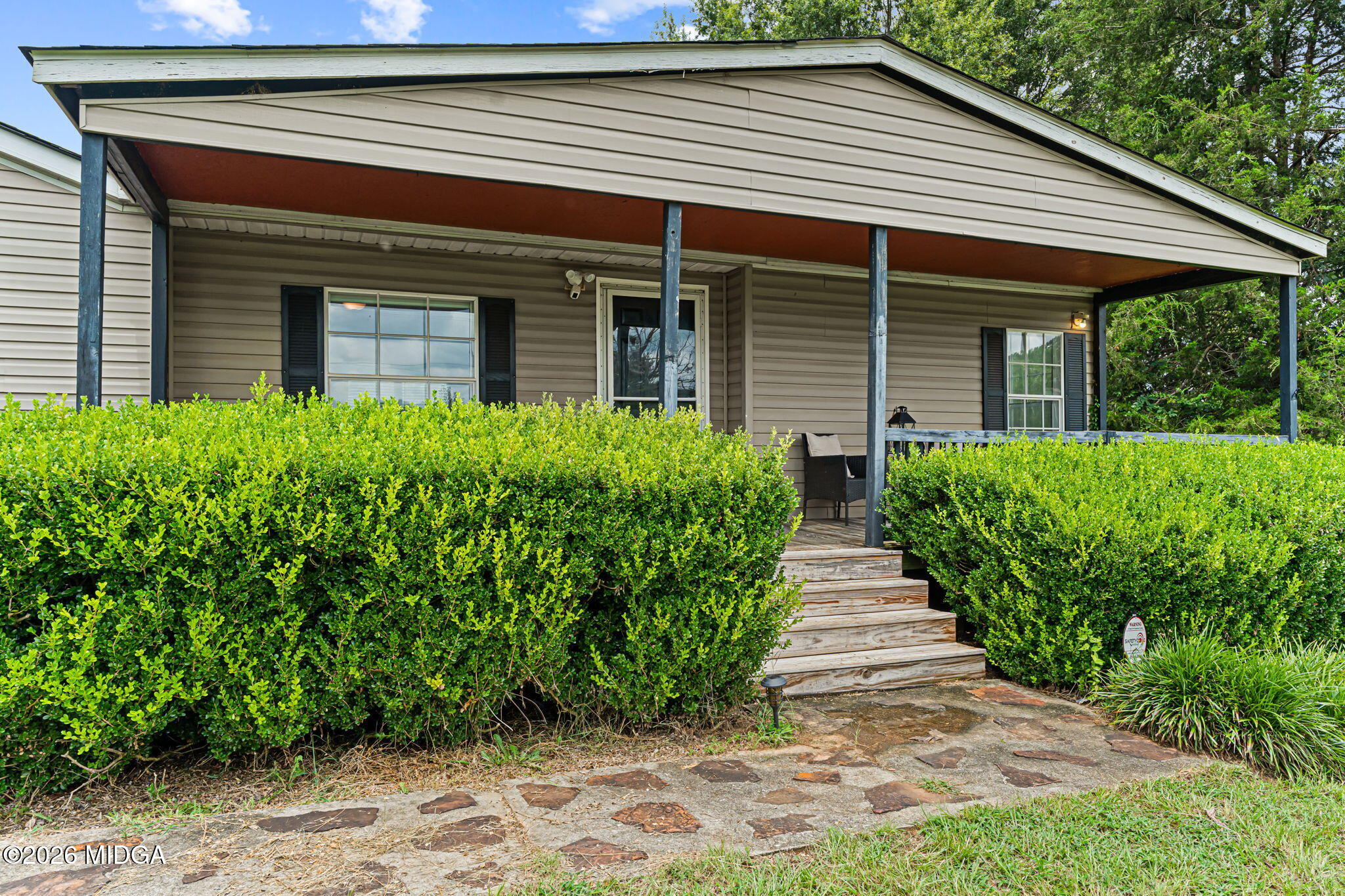 639 Grovania Road
