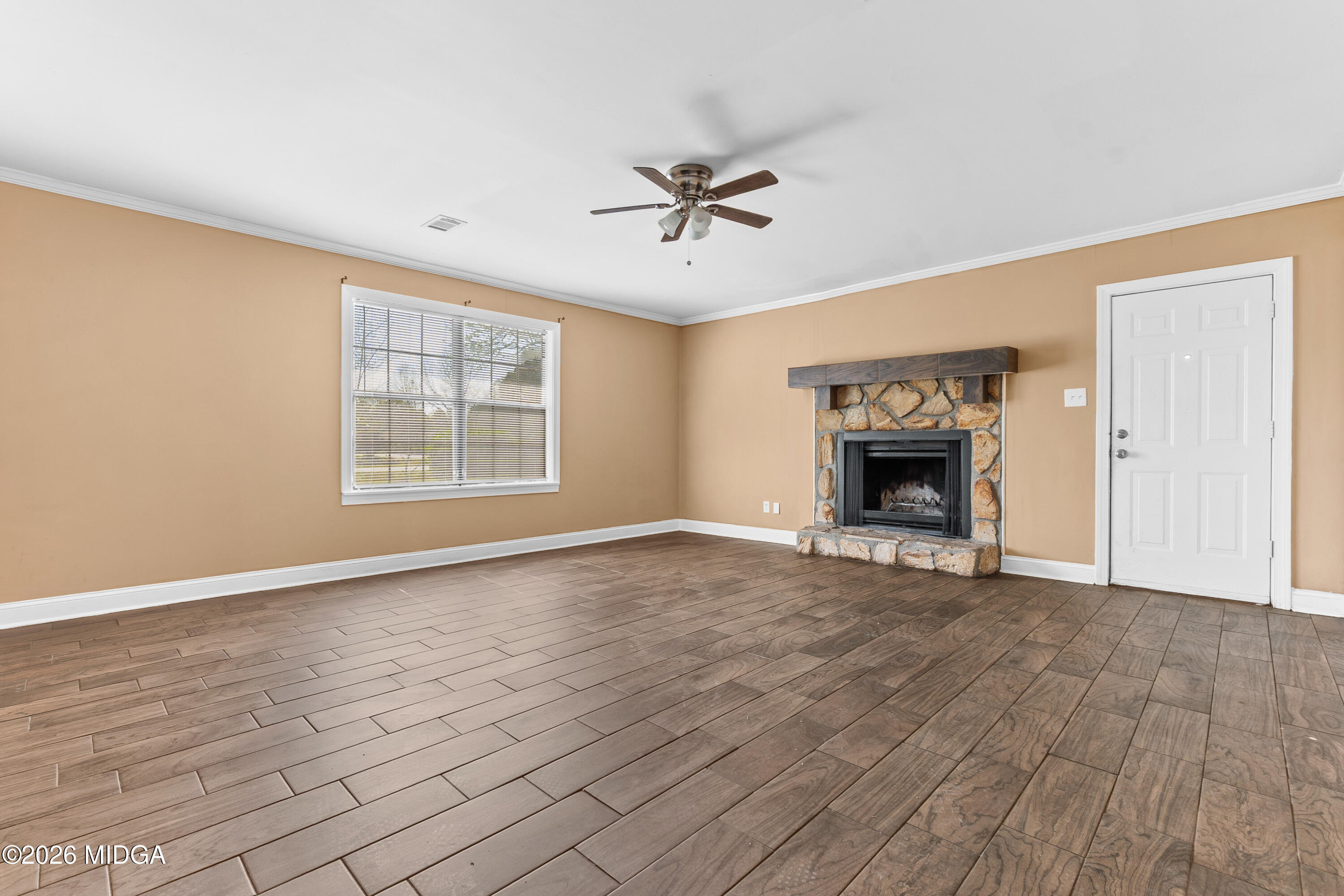 7020 Barcelona Boulevard