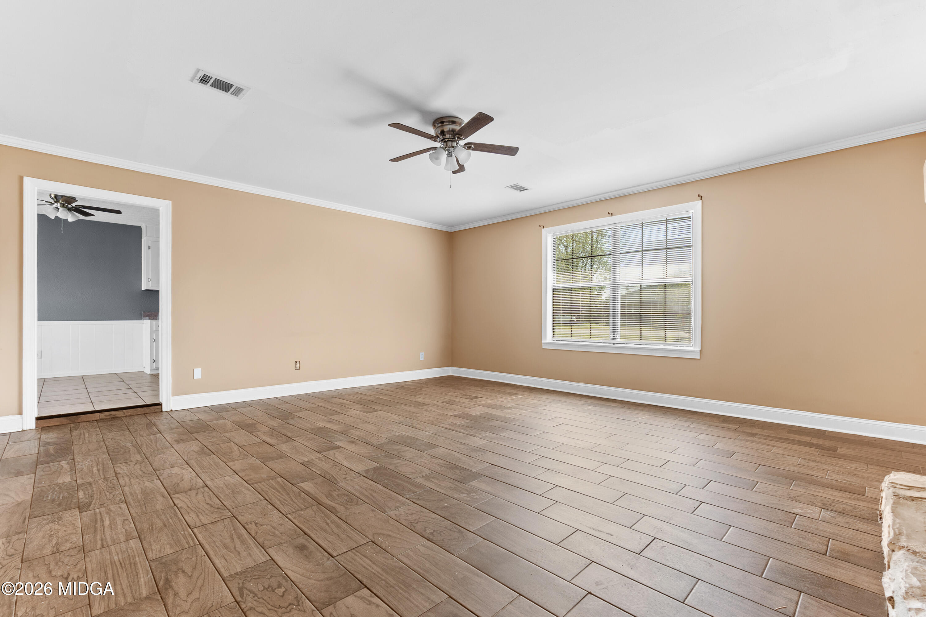 7020 Barcelona Boulevard