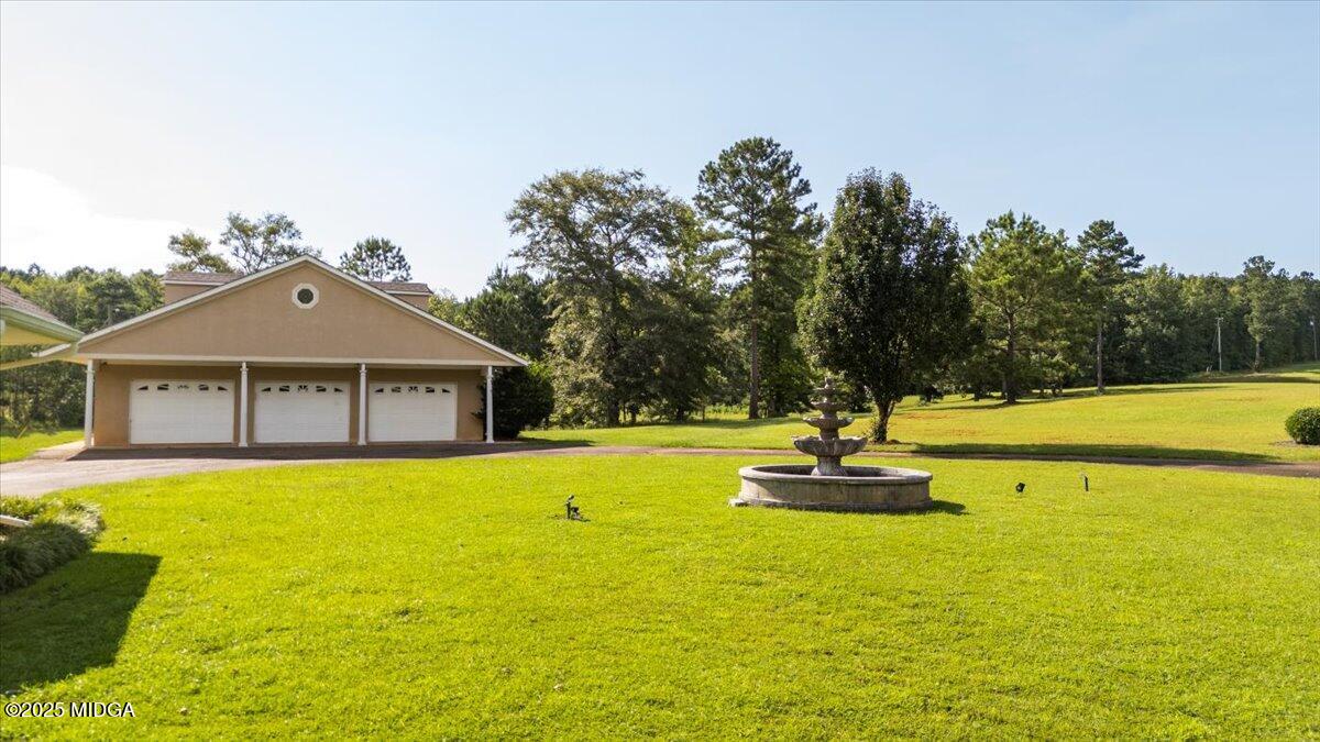 168 Kerr Way