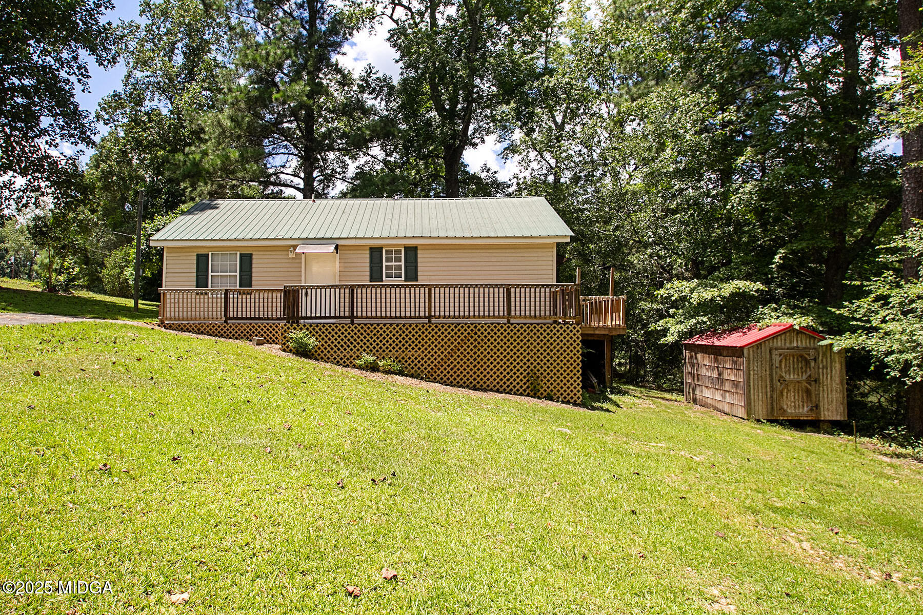125 Twin Lakes Road SE