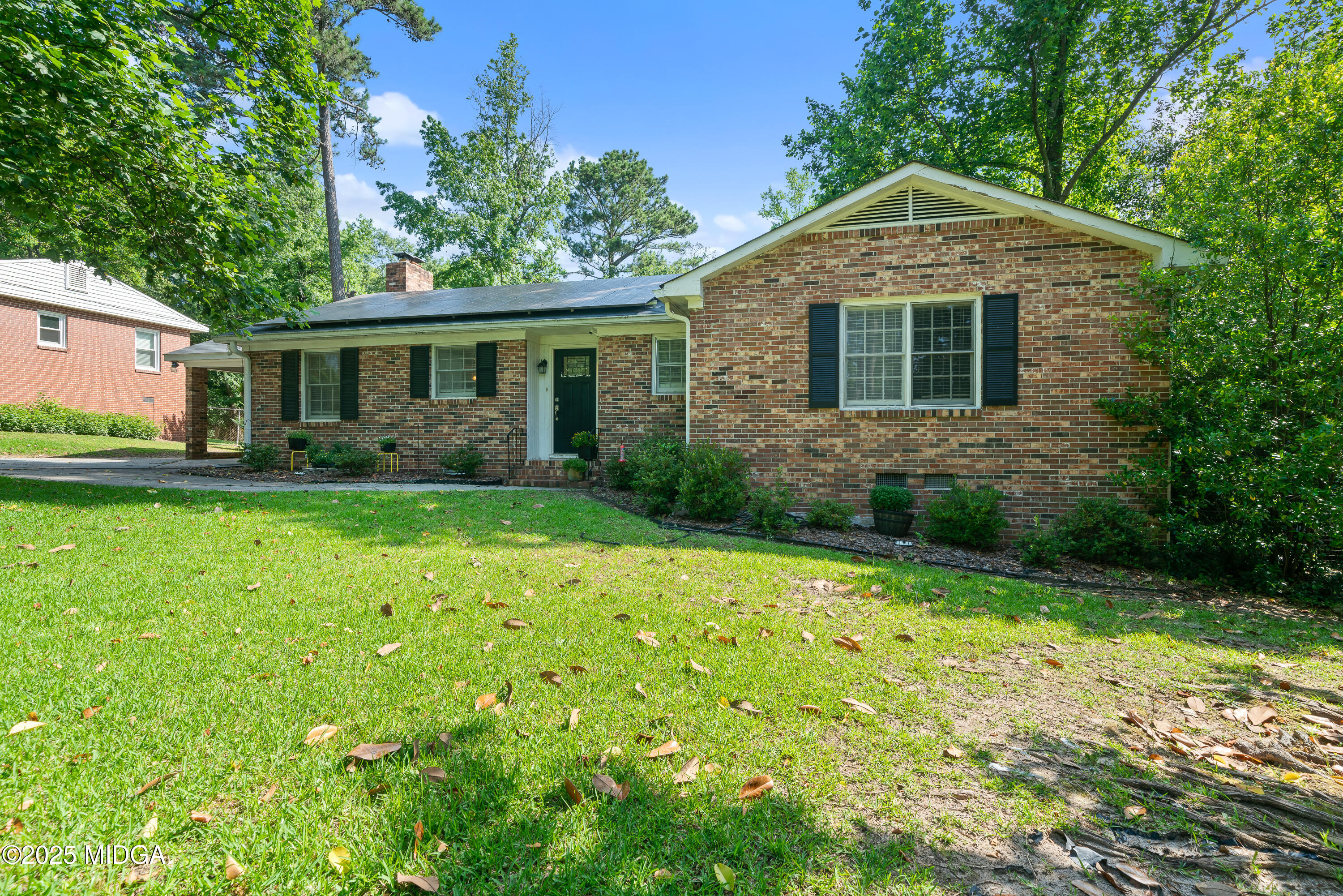 2933 King Alfred Drive