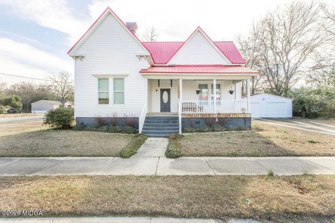 169 W Dykes Street Cochran GA 31014