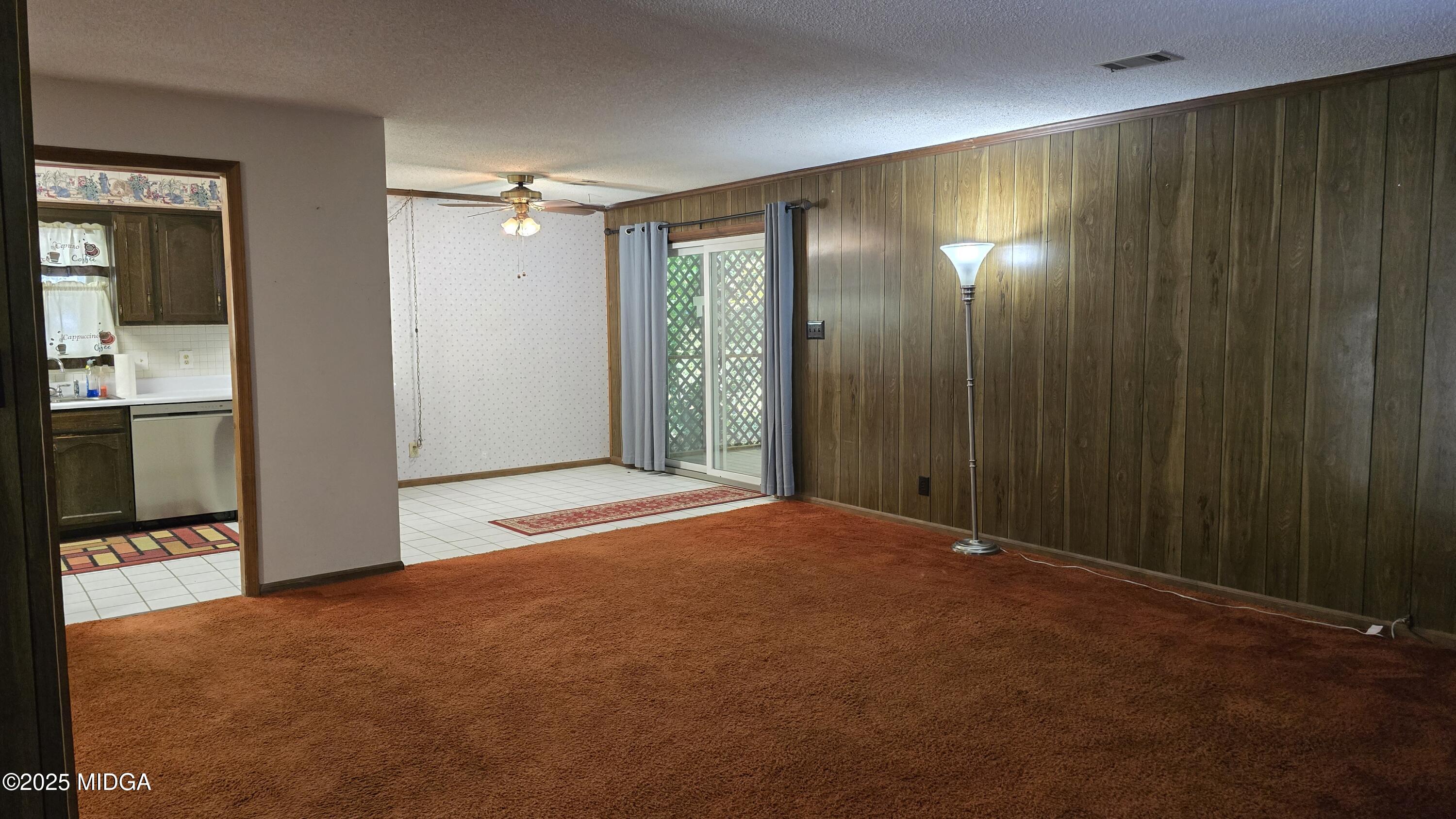 1182 N Plantation Parkway