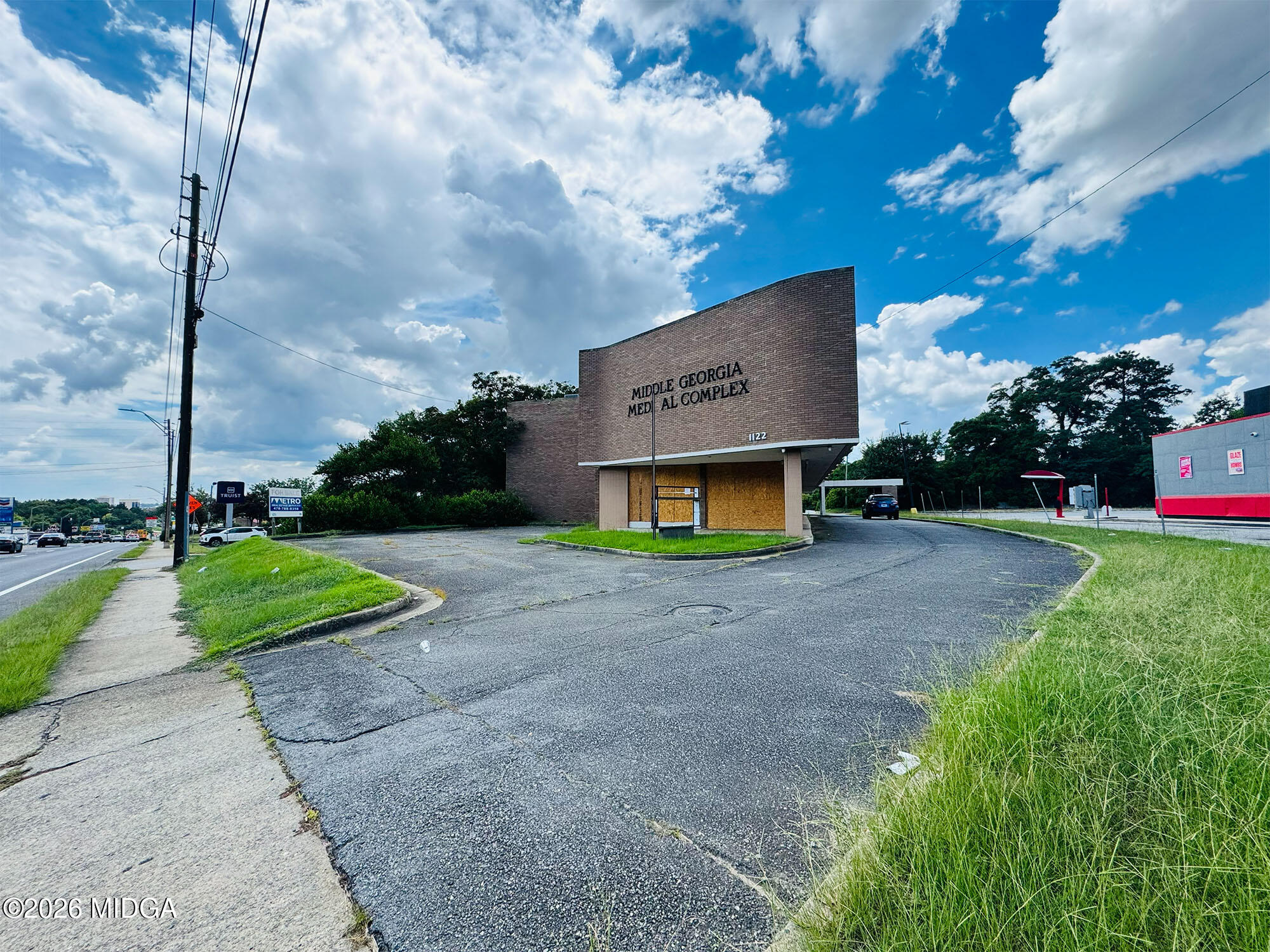 1122 Gray Highway