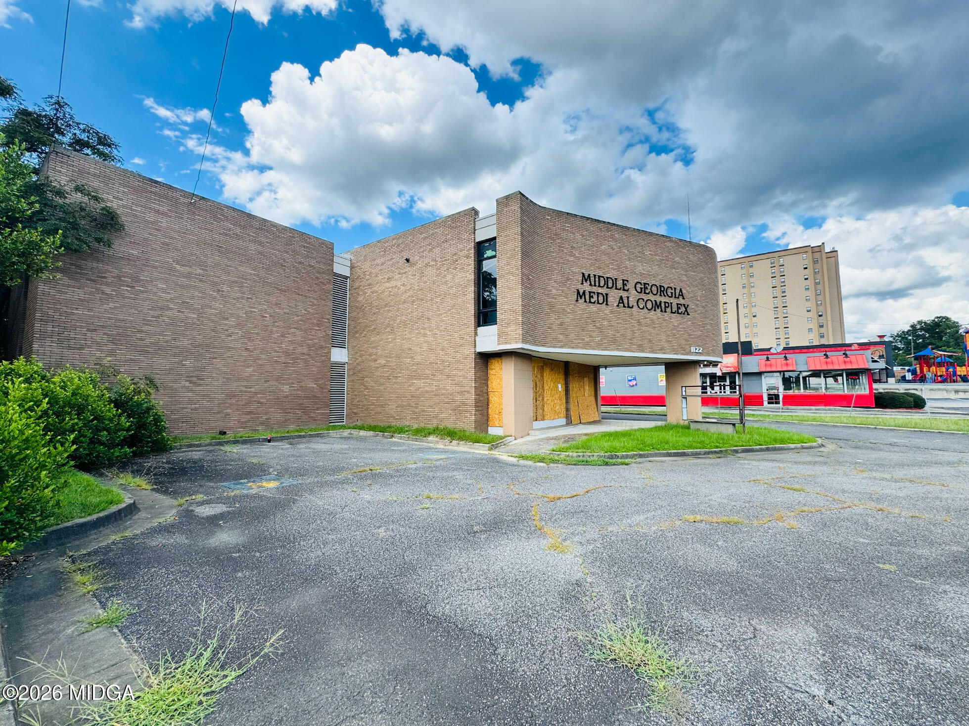 1122 Gray Highway