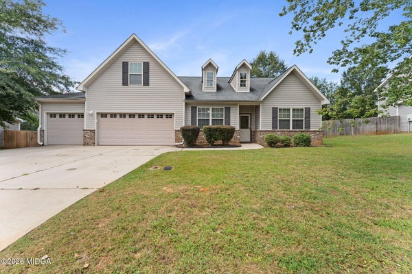 205 CHRISTOPHER LUKE CIR, PERRY, GA 31069 - Image f96441db56dafe9b1feefc6f34e5a2f6/2067764019