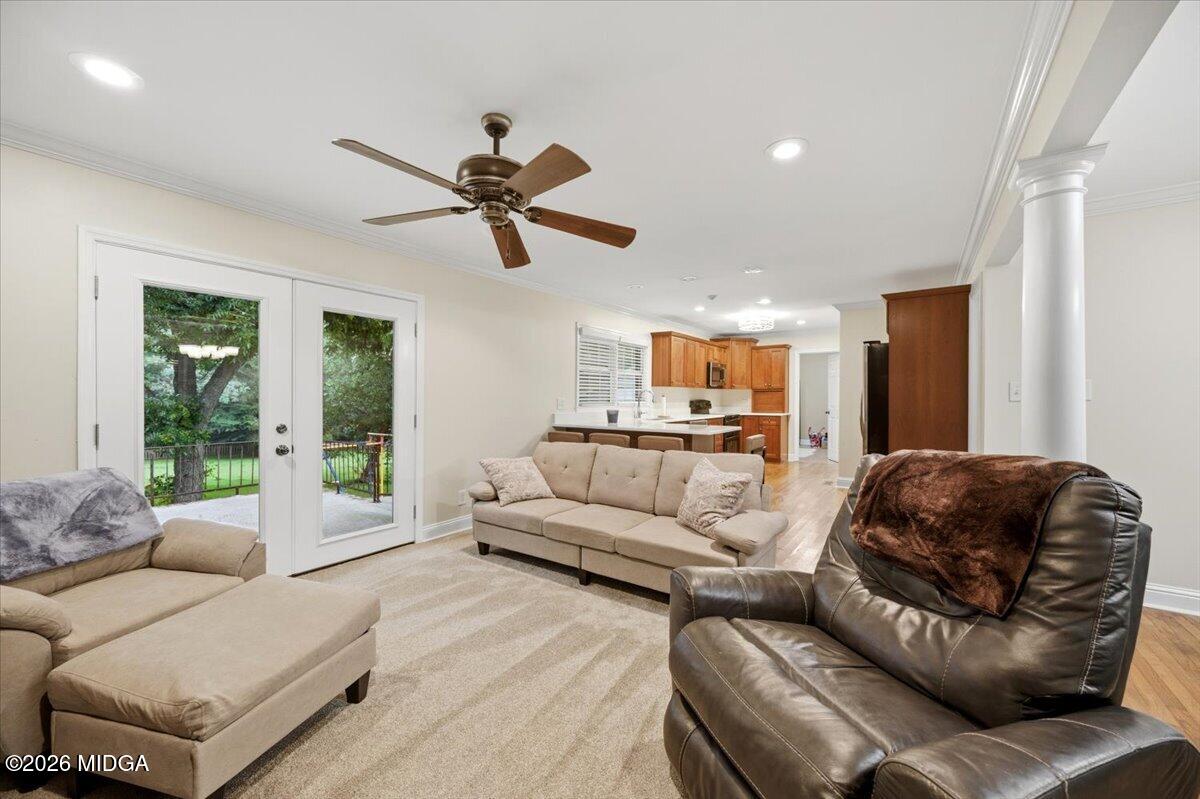 1052 Howard Roberts Road