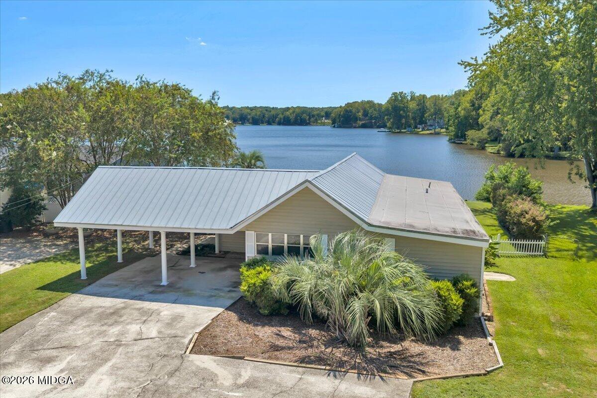 363 Edgewater Drive