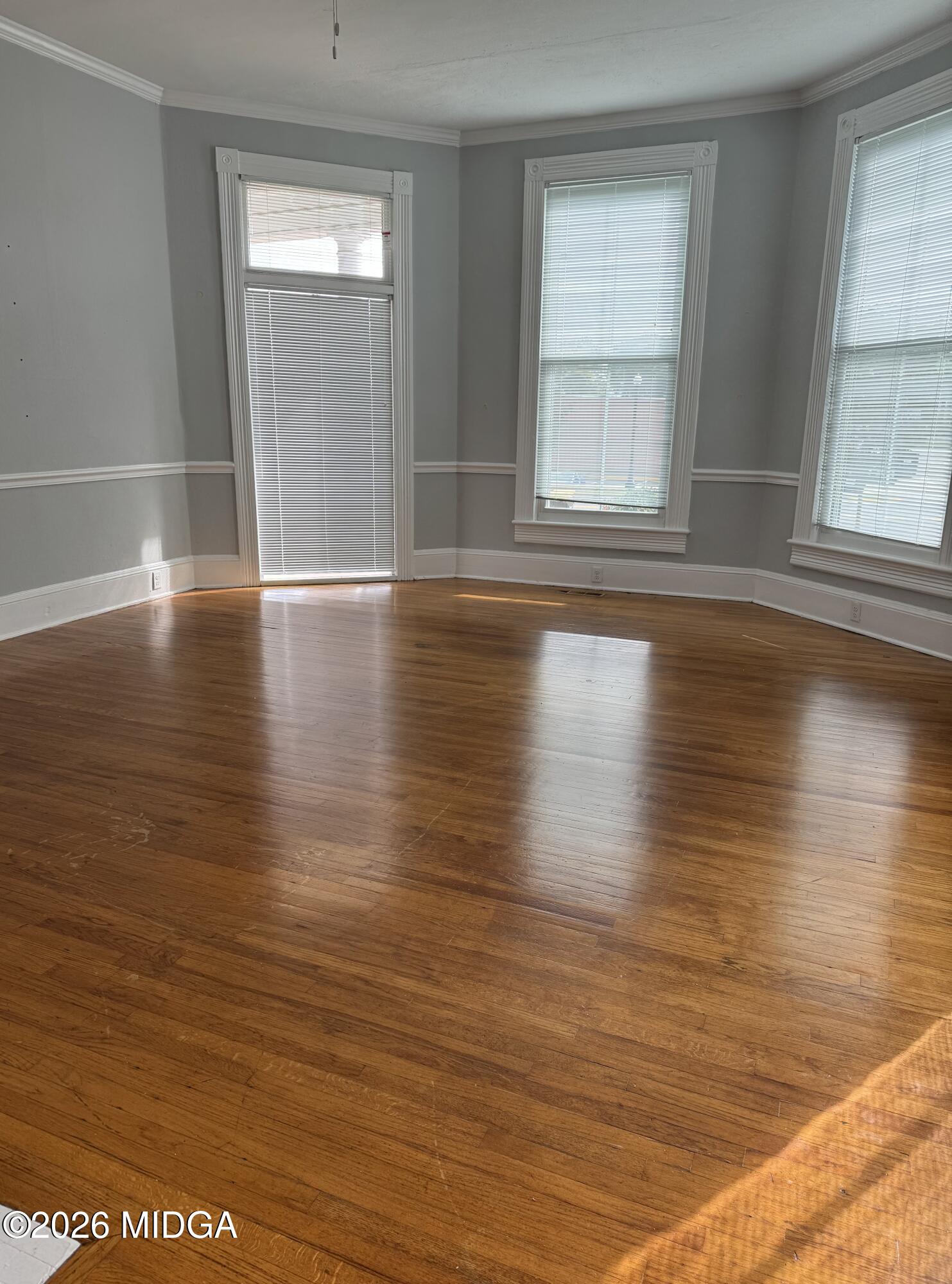 102 E Johnston Street