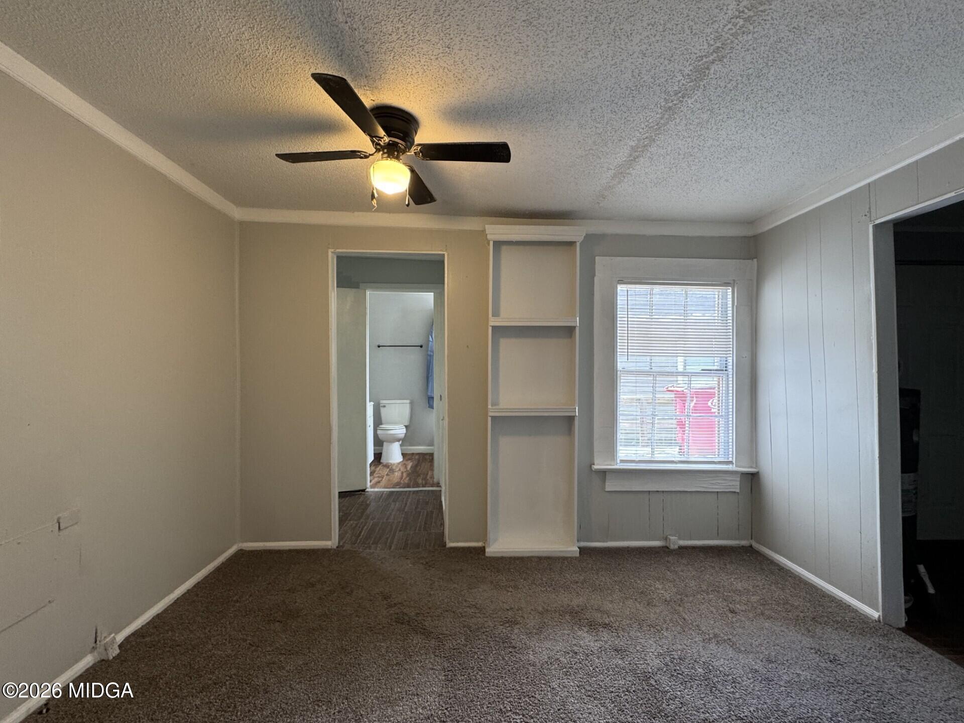 1539 Walnut Street
