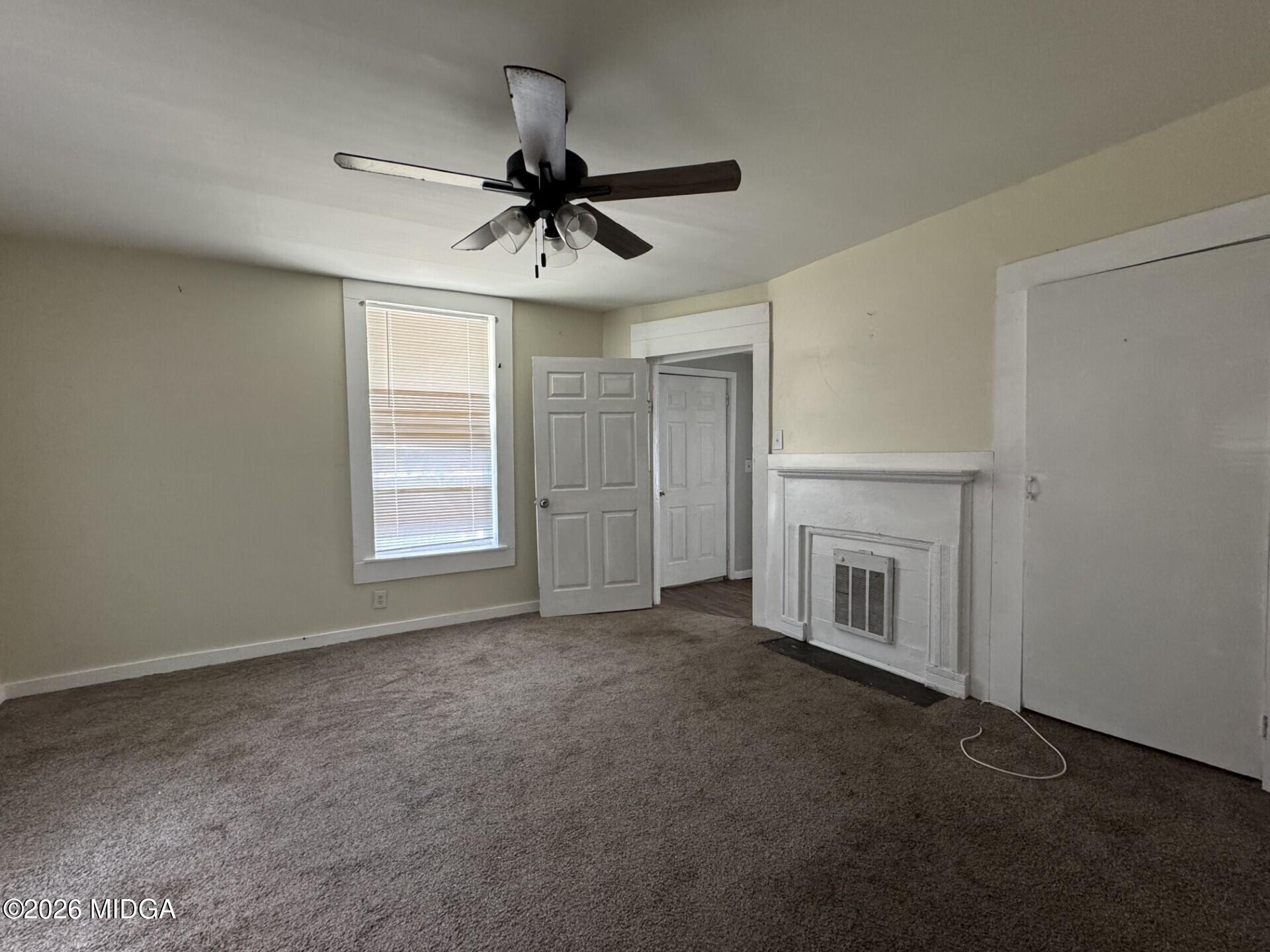 1539 Walnut Street