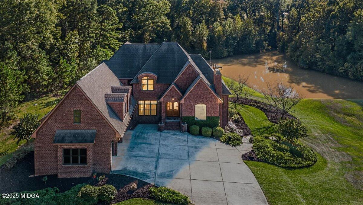 208 Crystal Drive Drive
