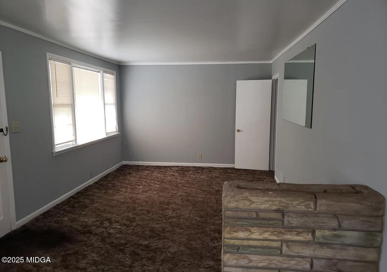 2227 Robin Hood Road