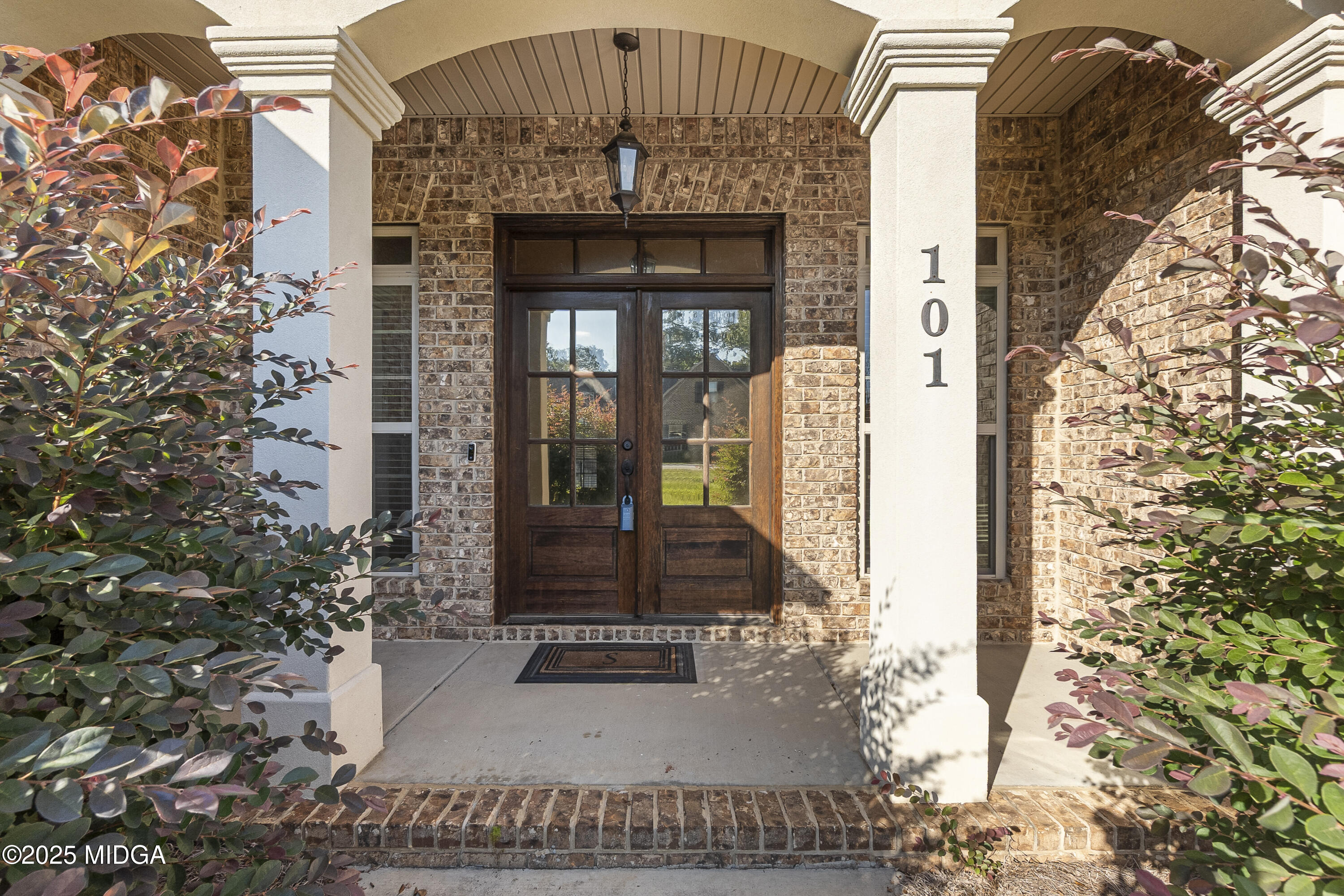 101 Scarlet oak Way