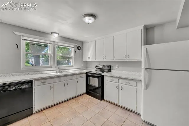 Colorado Springs, Colorado 80907, United States, 2 Bedrooms Bedrooms, ,1 BathroomBathrooms,Residential,Active,154024