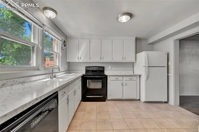 Colorado Springs, Colorado 80907, United States, 2 Bedrooms Bedrooms, ,1 BathroomBathrooms,Residential,Active,154024