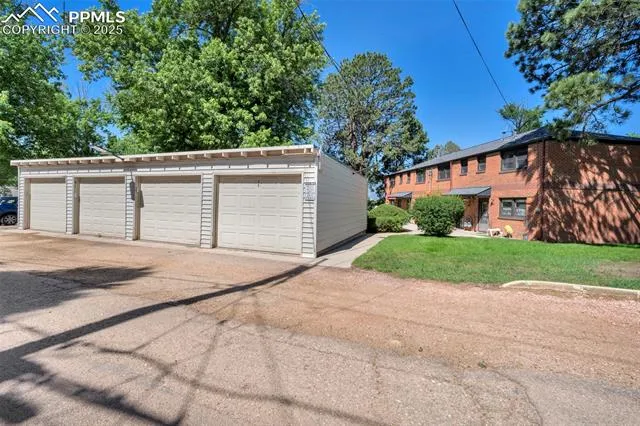 Colorado Springs, Colorado 80907, United States, 2 Bedrooms Bedrooms, ,1 BathroomBathrooms,Residential,Active,154024