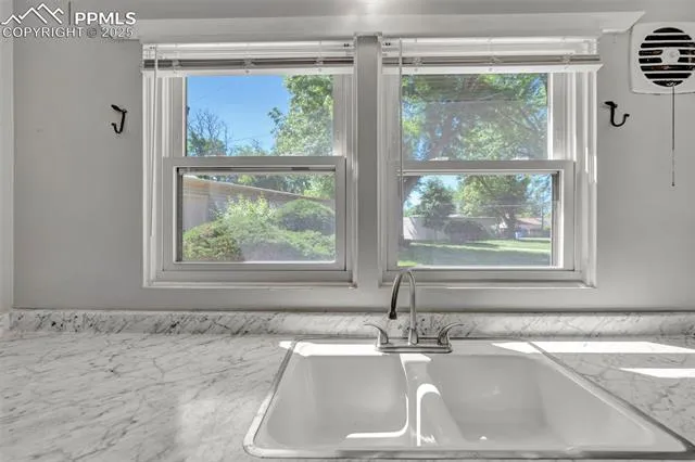 Colorado Springs, Colorado 80907, United States, 2 Bedrooms Bedrooms, ,1 BathroomBathrooms,Residential,Active,154024