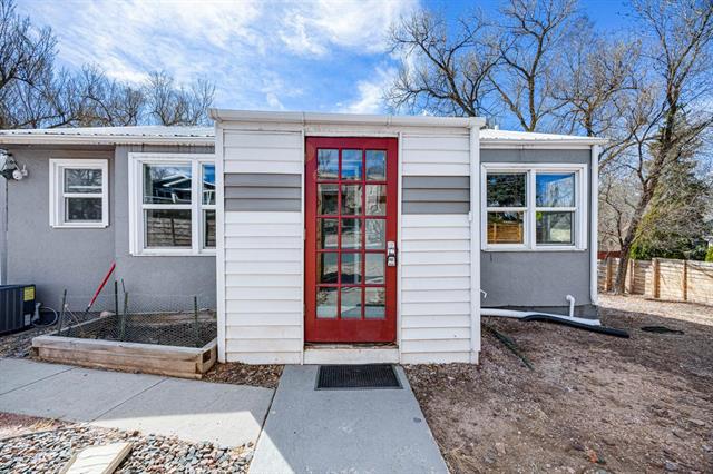 719 W Kiowa