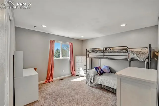 Colorado Springs, Colorado 80915, United States, 5 Bedrooms Bedrooms, ,3 BathroomsBathrooms,Residential,Active,119134