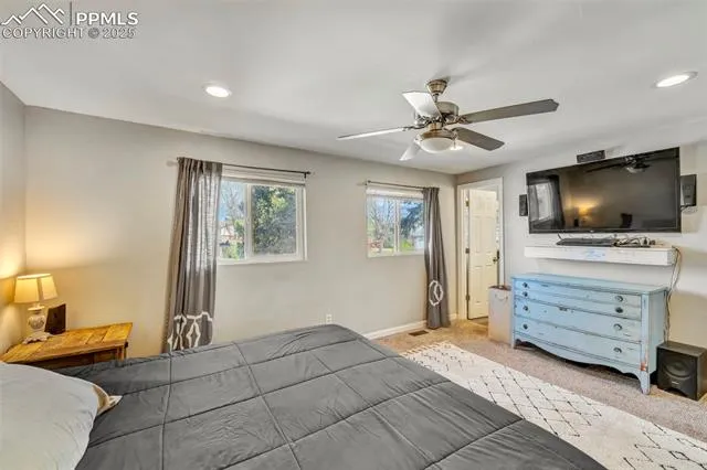 Colorado Springs, Colorado 80915, United States, 5 Bedrooms Bedrooms, ,3 BathroomsBathrooms,Residential,Active,119134