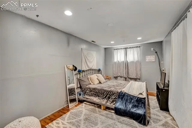 Colorado Springs, Colorado 80915, United States, 5 Bedrooms Bedrooms, ,3 BathroomsBathrooms,Residential,Active,119134