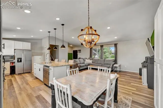 Colorado Springs, Colorado 80915, United States, 5 Bedrooms Bedrooms, ,3 BathroomsBathrooms,Residential,Active,119134