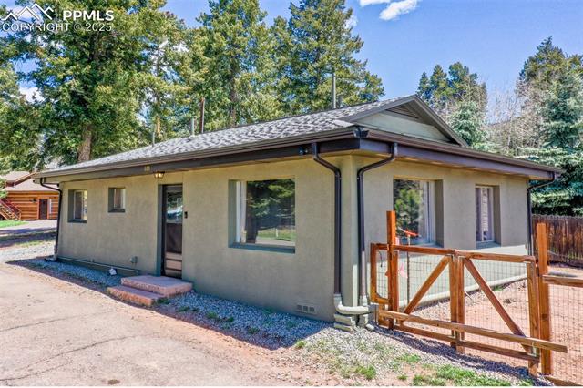 401 N Fairview Street