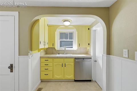 Tiny photo for 2002 Oak Way, Colorado Springs, CO 80906 (MLS # 5127144)