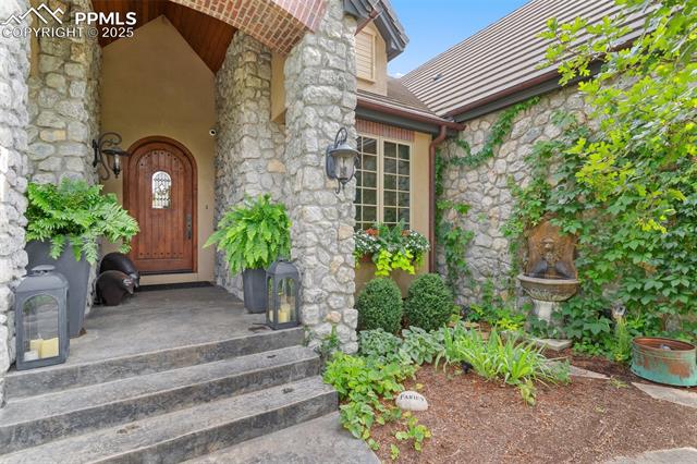 1705 Oakmoor Heights