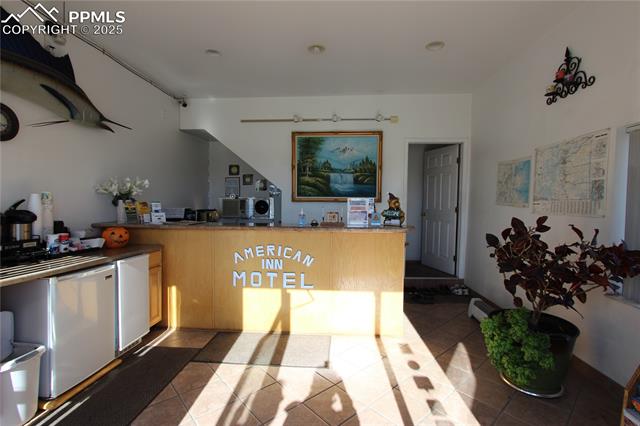 1231 Royal Gorge Boulevard