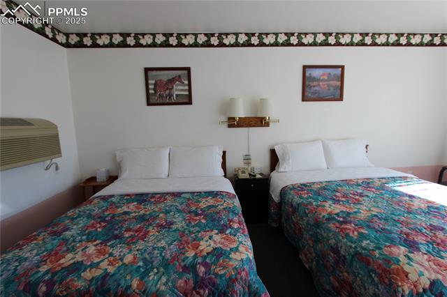 1231 Royal Gorge Boulevard
