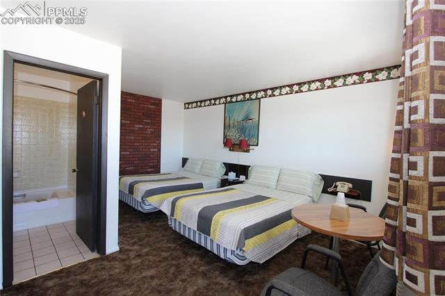 1231 Royal Gorge Boulevard