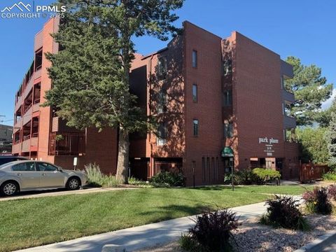 Photo of 31 W Boulder Street, Colorado Springs, CO 80903 (MLS # 6366869) Photo of 31 W Boulder Street, Colorado Springs, CO 80903 (MLS # 6366869)