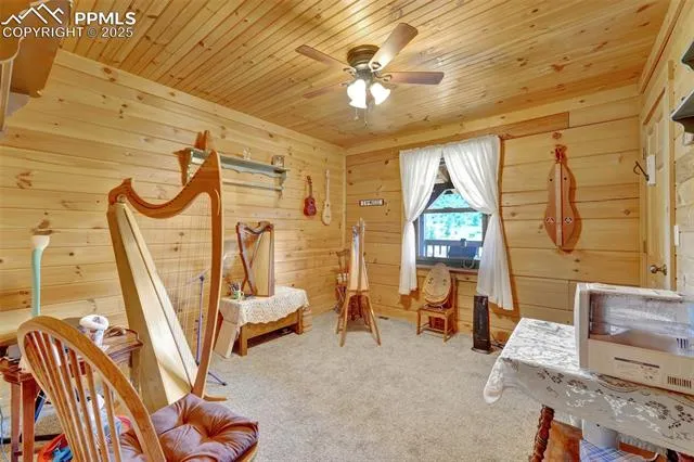 Canon City, Colorado 81212, United States, 4 Bedrooms Bedrooms, ,3 BathroomsBathrooms,Residential,Active,89371