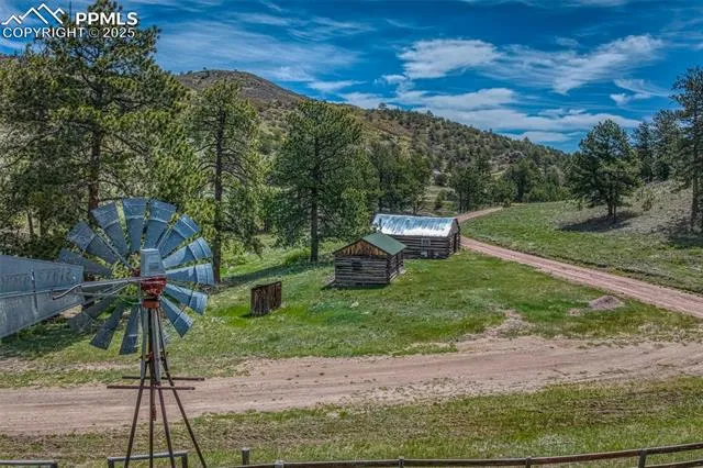 Canon City, Colorado 81212, United States, 4 Bedrooms Bedrooms, ,3 BathroomsBathrooms,Residential,Active,89371