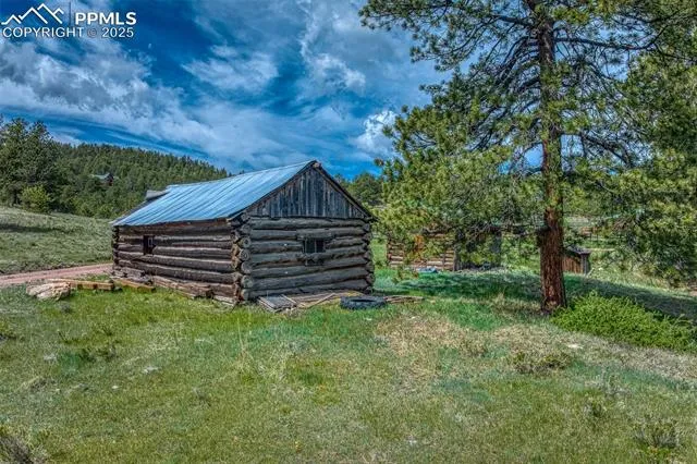 Canon City, Colorado 81212, United States, 4 Bedrooms Bedrooms, ,3 BathroomsBathrooms,Residential,Active,89371