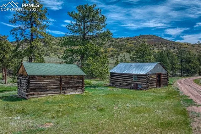 Canon City, Colorado 81212, United States, 4 Bedrooms Bedrooms, ,3 BathroomsBathrooms,Residential,Active,89371