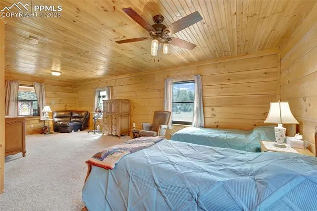 Canon City, Colorado 81212, United States, 4 Bedrooms Bedrooms, ,3 BathroomsBathrooms,Residential,Active,89371