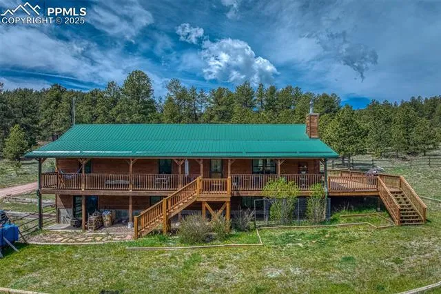 Canon City, Colorado 81212, United States, 4 Bedrooms Bedrooms, ,3 BathroomsBathrooms,Residential,Active,89371