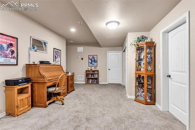Colorado Springs, Colorado 80905, United States, 4 Bedrooms Bedrooms, ,3 BathroomsBathrooms,Residential,Active,257667