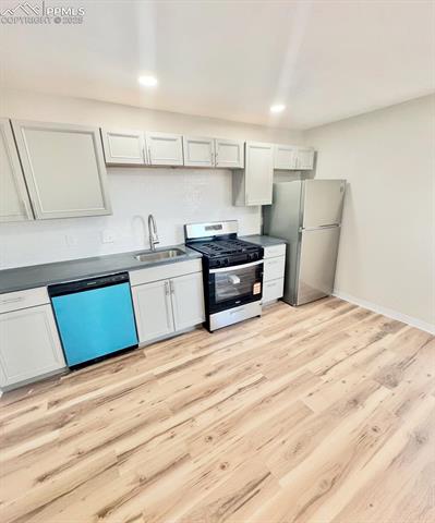 716-718 W Madison Street