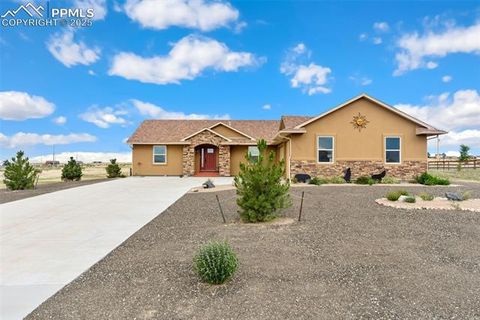 Photo of 1117 N Arrowweed Lane, Pueblo, CO 81007 (MLS # 6369336) Photo of 1117 N Arrowweed Lane, Pueblo, CO 81007 (MLS # 6369336)