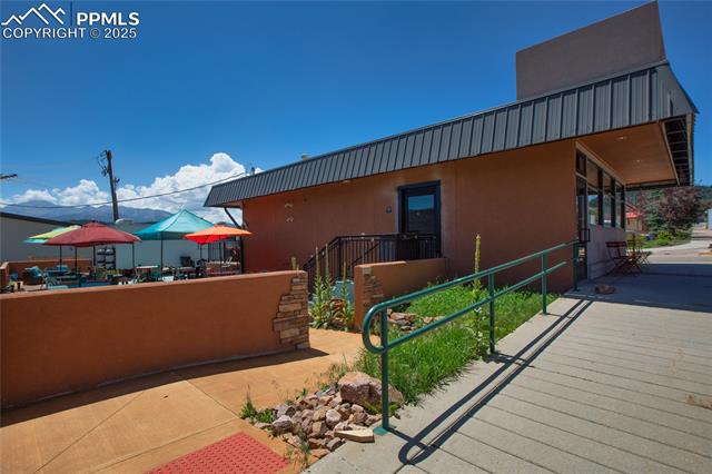 121 W Midland Avenue