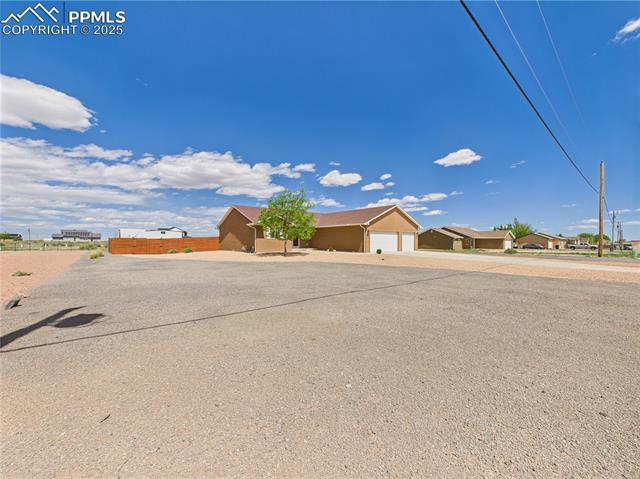617 E Paradise Drive