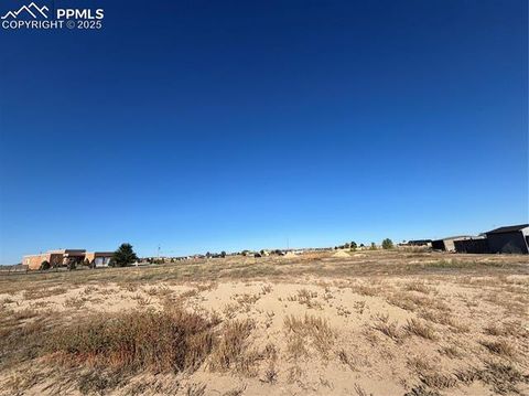 Photo of 1220 N Saddle Ridge Lane, Pueblo, CO 81007 (MLS # 7882467)