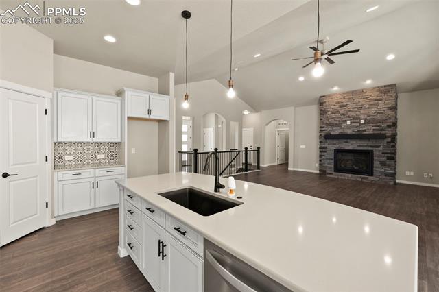 16445 Mountain Glory Drive