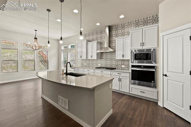 16445 Mountain Glory Drive